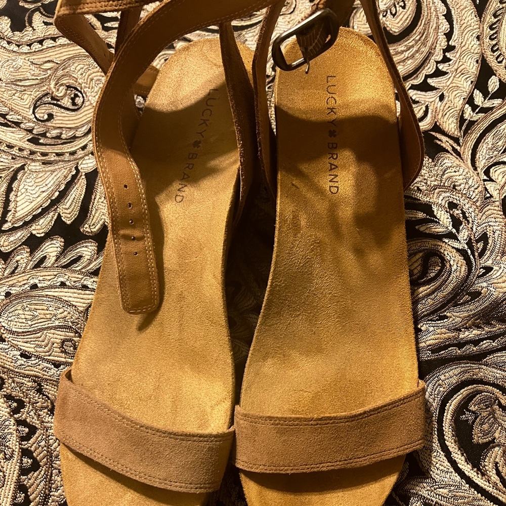 Tan Wedges